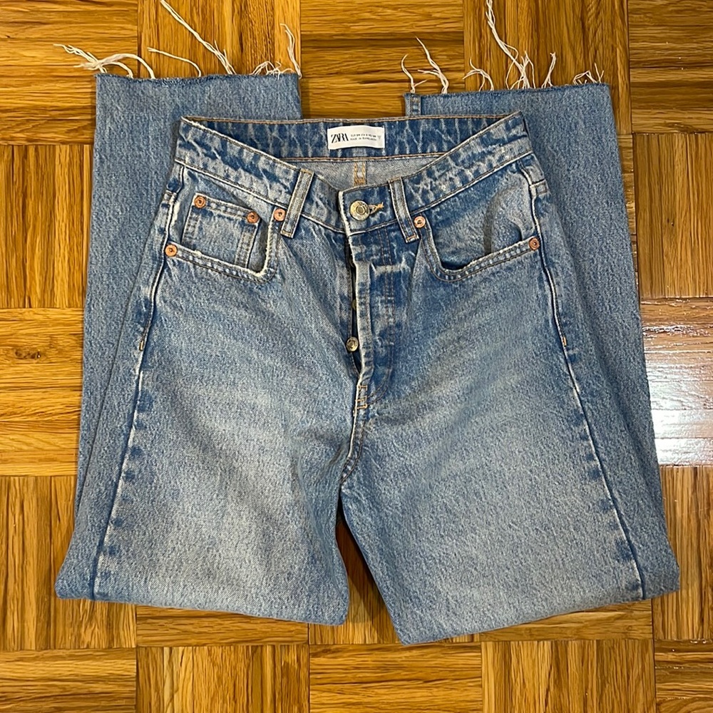 High waisted jeans